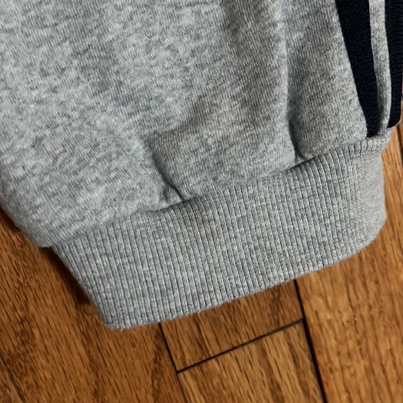 Adidas pants - Picture 4 of 5